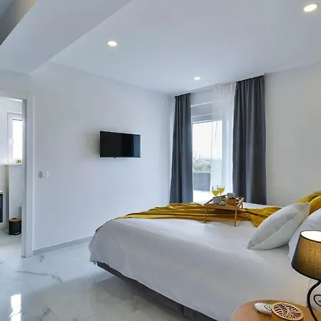 Villa Jomani With Heated Pool And Whirpool *