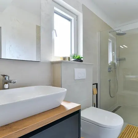 Jomani With Heated Pool And Whirpool Villa