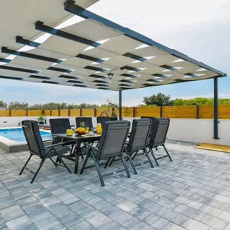 Villa Jomani With Heated Pool And Whirpool Bibinje