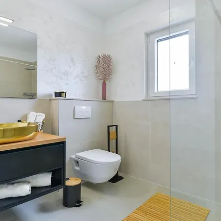 Jomani With Heated Pool And Whirpool Villa *